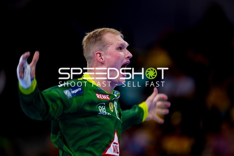 Torwart David Späth (29; Rhein Neckar Löwen) jubelt