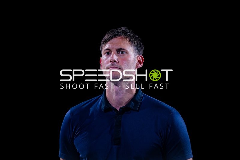 Trainer gibt Anweisungen