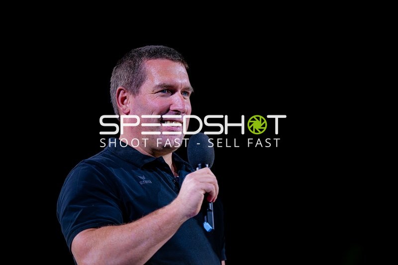 Holger Bachert (Geschäftsführer, Rhein-Neckar Löwen) bei der Verabschiedung