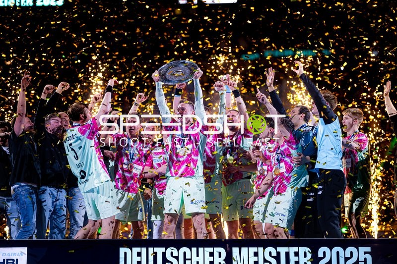 Füchse Berlin feiern Meisterschaft