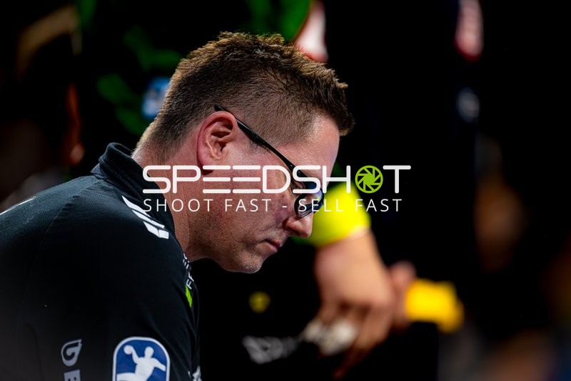 Offizielle Person in Halle