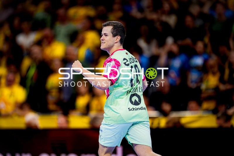 Spieler Tim Freihöfer (20; Füchse Berlin) in Aktion