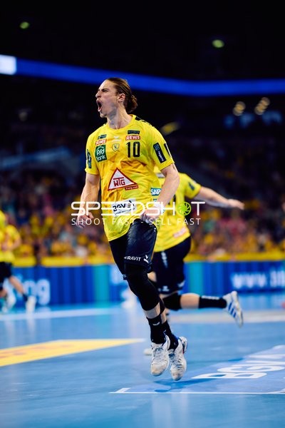 Juri Knorr (10; Rhein Neckar Löwen) jubelt nach Tor