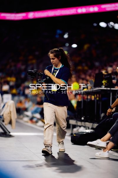 Offizielle Person in Halle