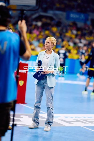 Moderatorin in der Halle