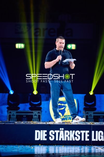 Holger Bachert auf Bühne