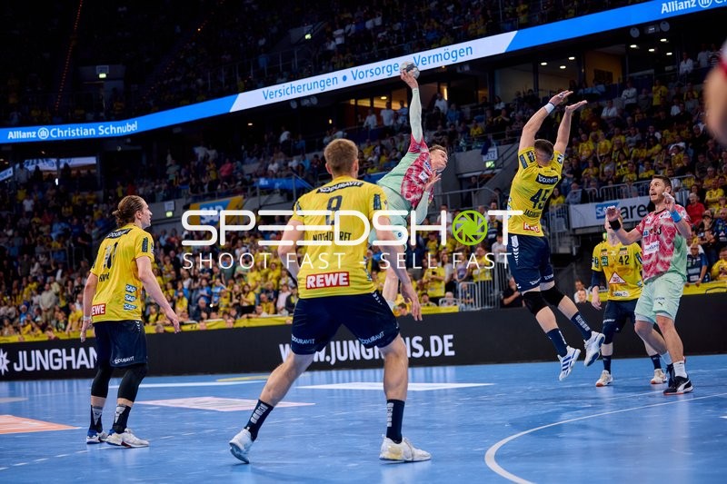 Handballspiel in Aktion