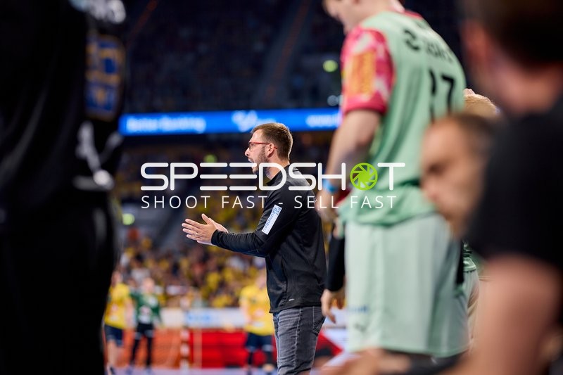 Trainer an der Seitenlinie