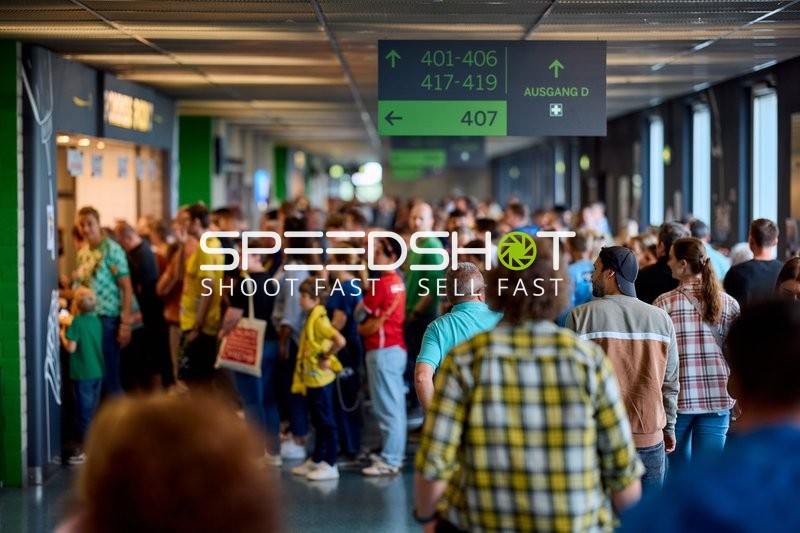 Publikum in der Halle