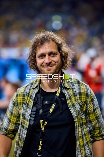 Offizielle Person in Halle