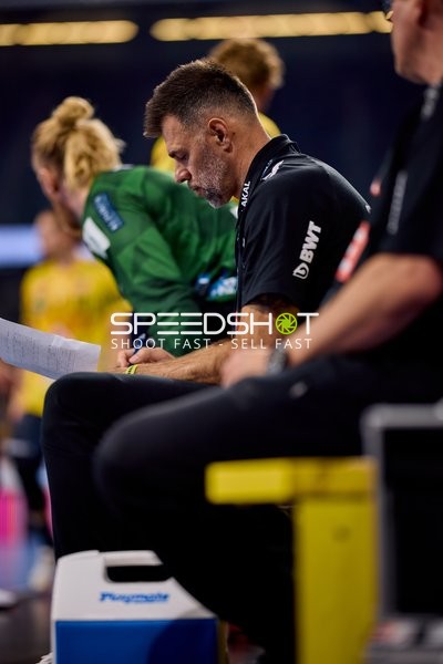 Torwarttrainer in Aktion