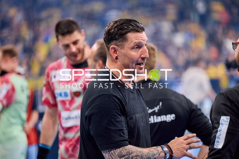 Trainer an der Seitenlinie