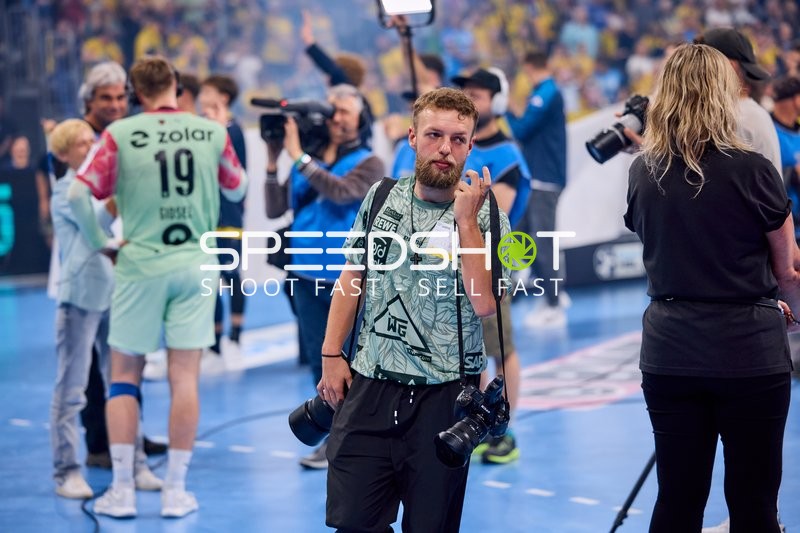 Fotograf in der Halle