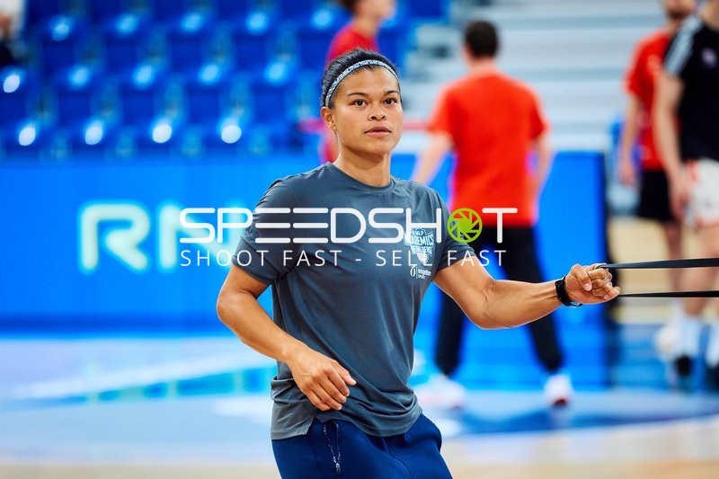 Athletic Coach bei Aufwärmen