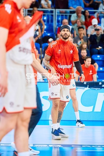 Spieler Nick Weiler-Babb (0; FC Bayern Basketball) auf dem Court