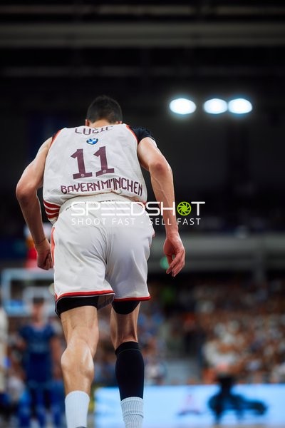 Vladimir Lucic (11; FC Bayern Basketball) auf dem Court