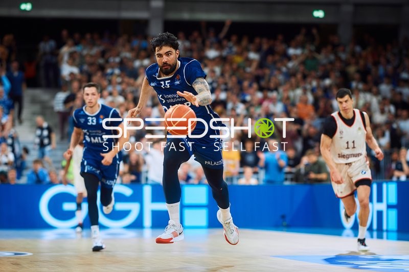 Zweikampf auf dem Court