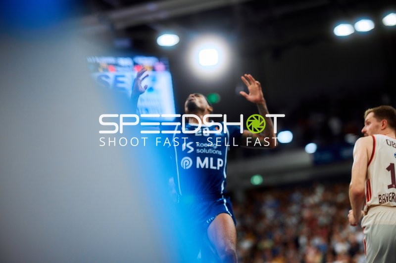 Michael Weathers (20, MLP Academics Heidelberg) beim Wurf