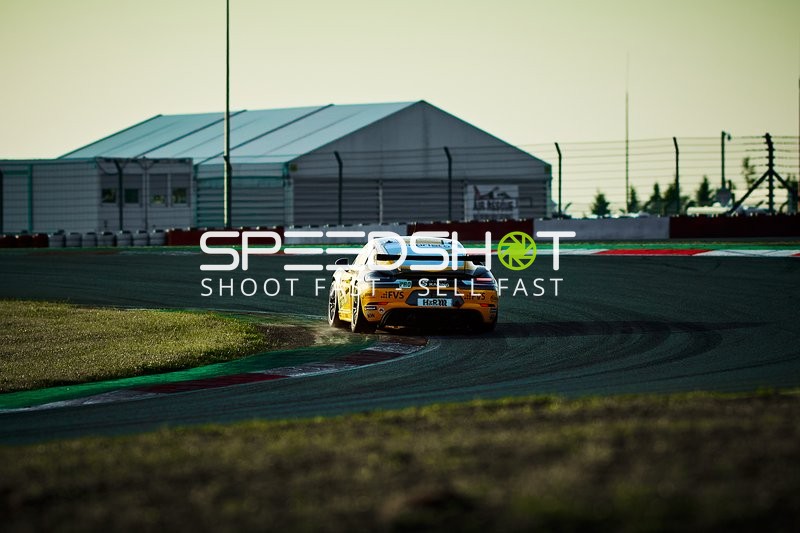 Breakell Racing auf Rennstrecke