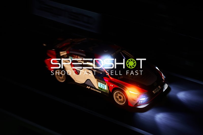 Rennwagen 830, Hyundai Motorsport/Target Competition bei Nacht