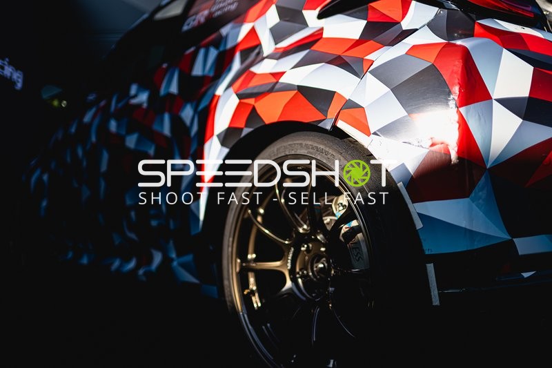 Rennfahrzeug am Nürburgring