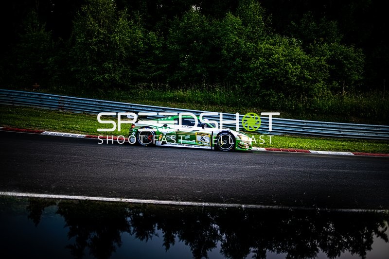 84, équipe vitesse GmbH auf Strecke