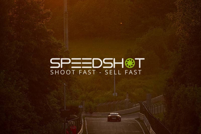 Fahrzeug #76 auf der Rennstrecke