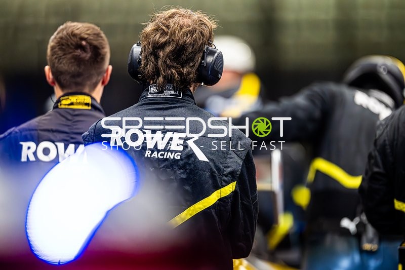 Mechaniker-Team in der Boxengasse