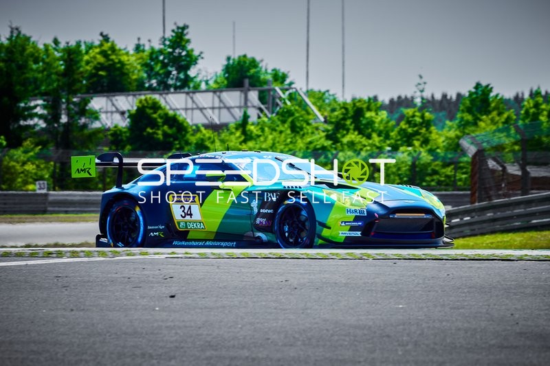 34, Walkenhorst Motorsport auf der Strecke