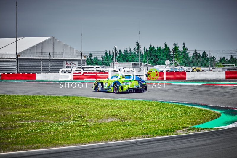 Luca Ludwig (1, Scherer Sport PHX) auf Strecke