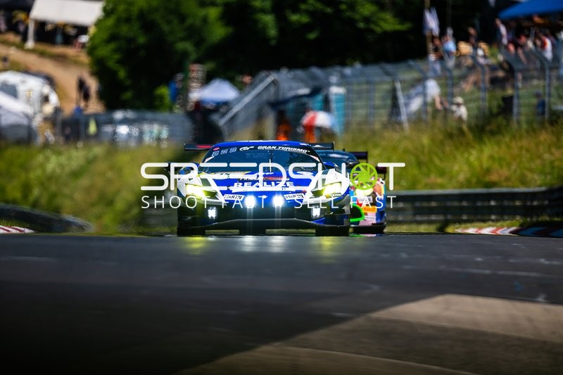 REALIZE KONDO RACING auf Strecke