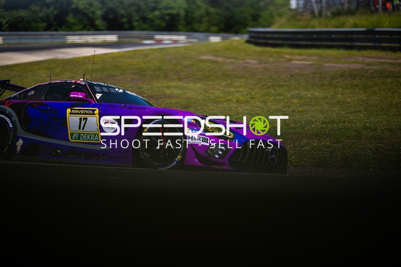 Rennfahrzeug auf der Rennstrecke