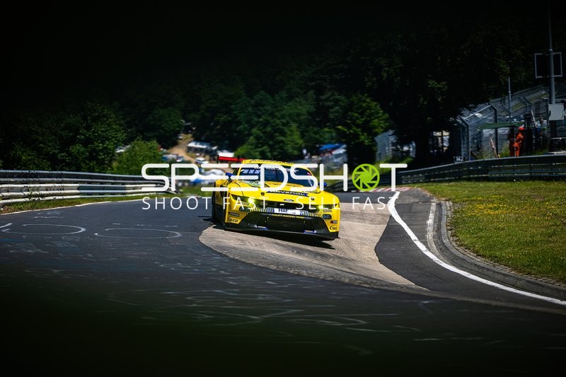 Rennfahrzeug auf der Nordschleife