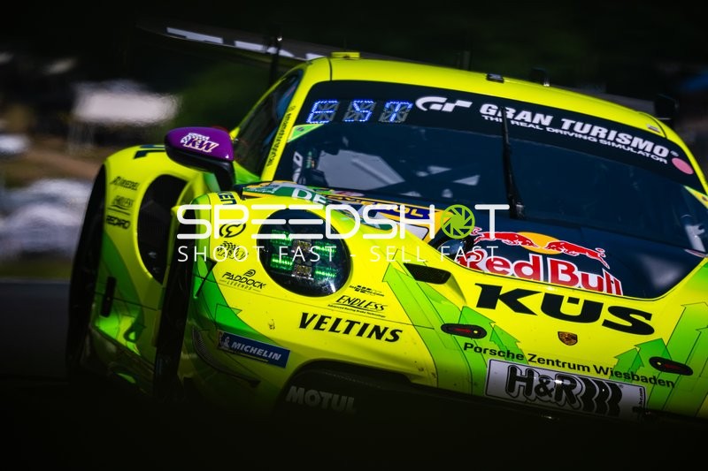 Fahrzeug bei 24h Rennen 2025 Nürburgring