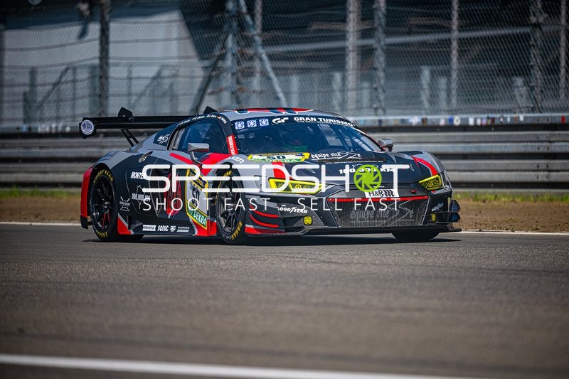 Audi R8 LMS GT3 evo II auf der Rennstrecke