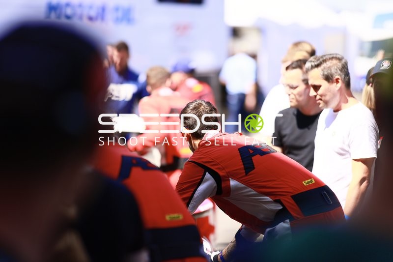 Boxengassen-Team beim 24h Rennen