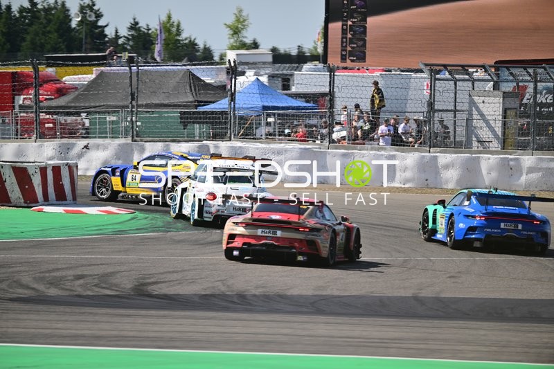 Rennfahrzeuge auf der Nordschleife