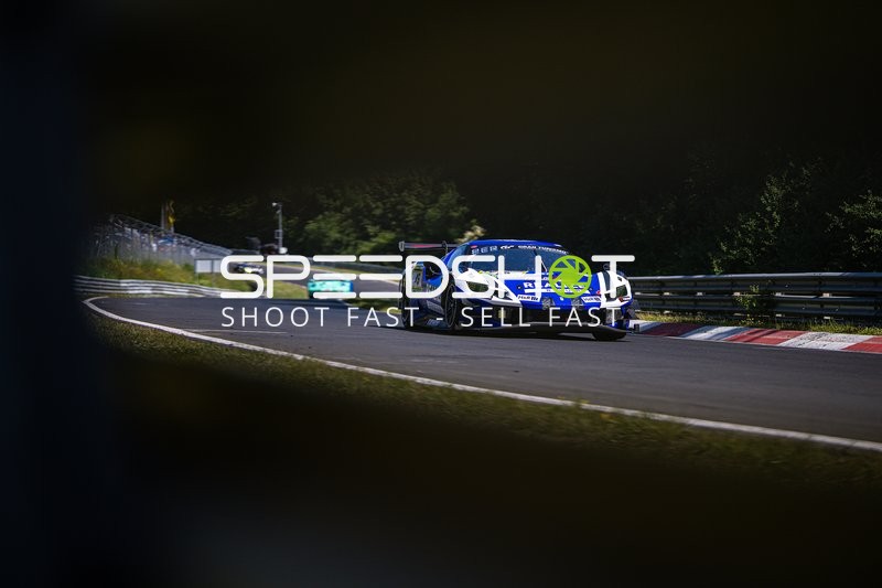 Rennfahrzeug auf der Nordschleife