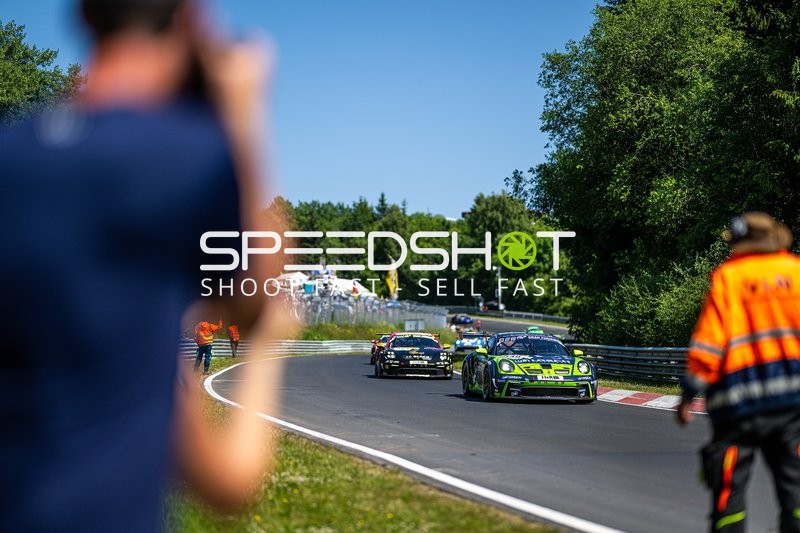 Rennfahrzeuge auf der Nordschleife