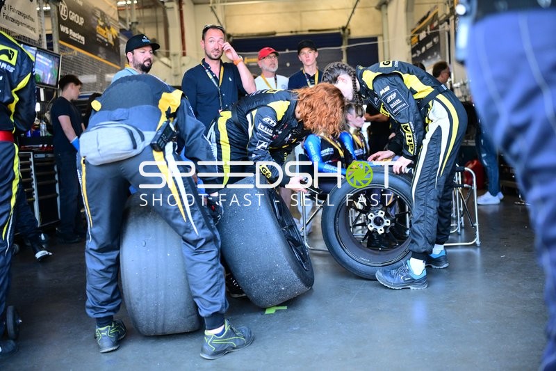 Mechaniker bei Boxenstopp