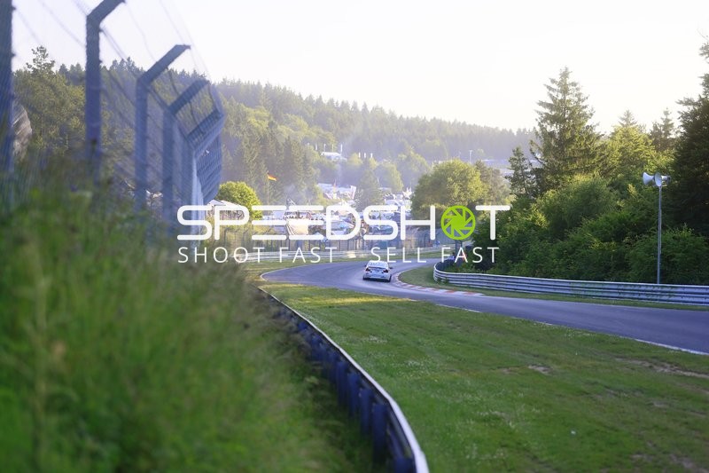 Rennfahrzeug auf der Nordschleife