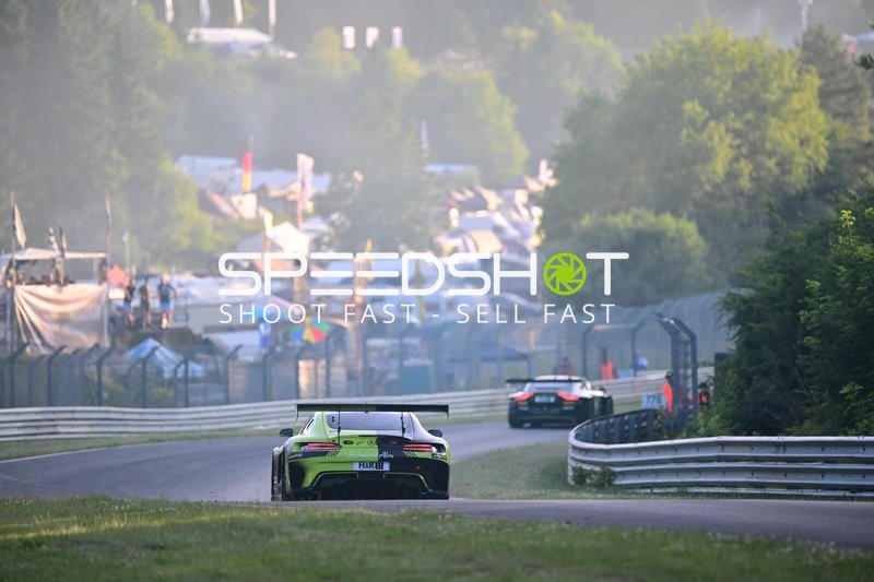 Rennfahrzeuge auf der Nordschleife