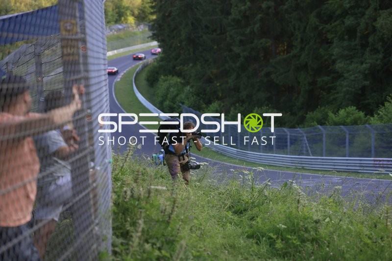 Fotograf an der Rennstrecke