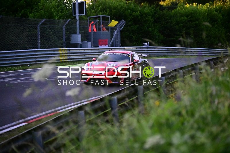 Rennfahrzeug auf der Nordschleife