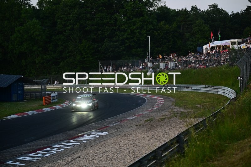 Rennfahrzeug auf der Nordschleife