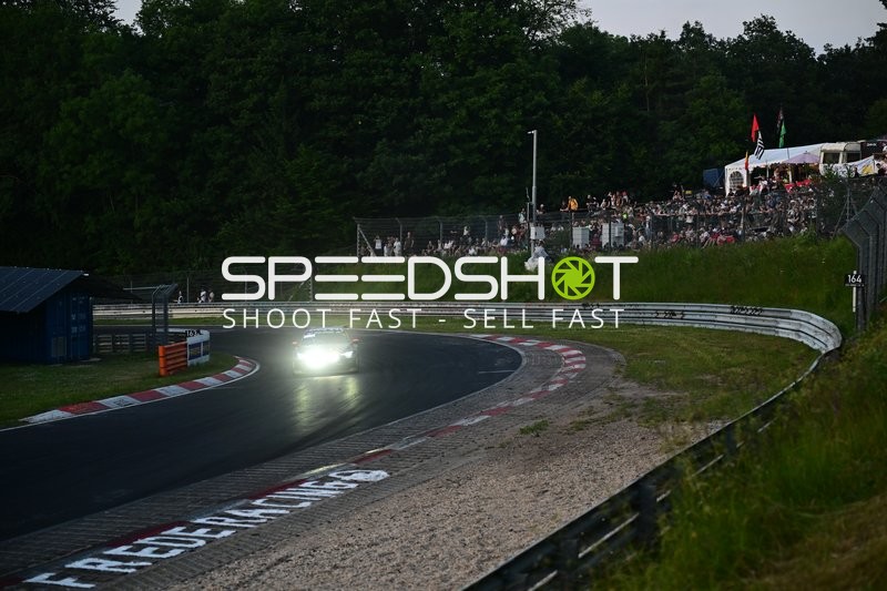 Rennfahrzeug auf der Nordschleife