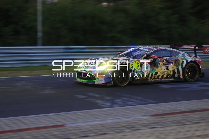 Walkenhorst Motorsport Aston Martin auf der Rennstrecke