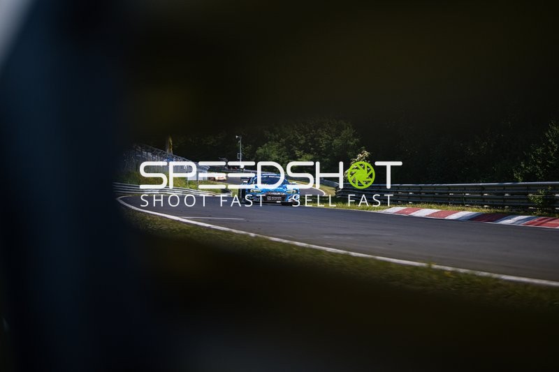 Rennfahrzeug auf der Nordschleife