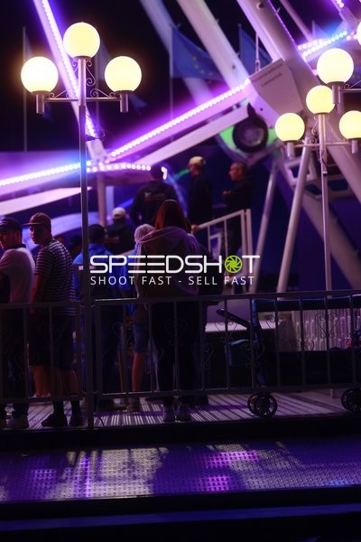 Publikum bei Nachtveranstaltung