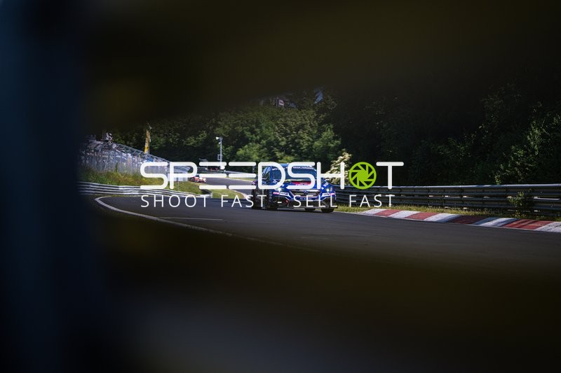 Rennfahrzeug auf der Nordschleife